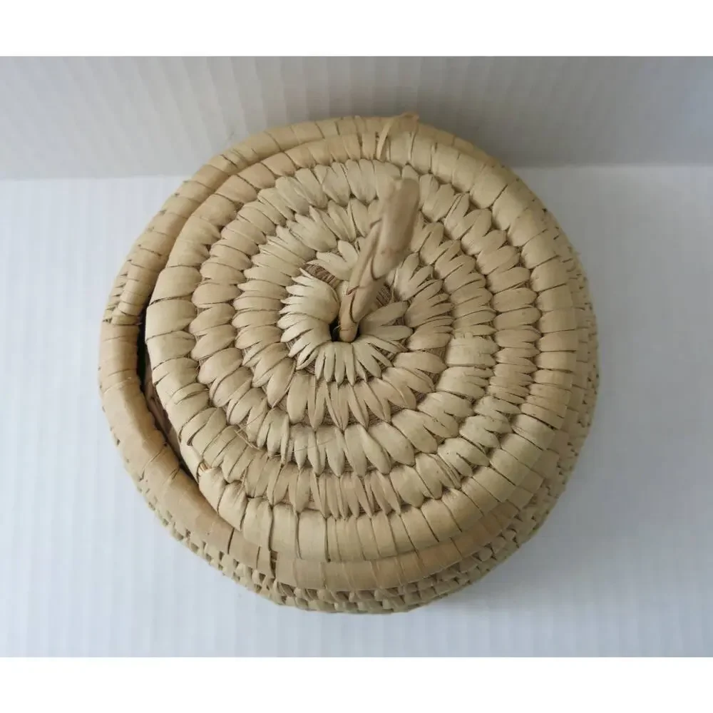 AFRICAN Hand Woven Hanging Basket Grass Tribal Ethnic Lid and Loop Nigeria Tans